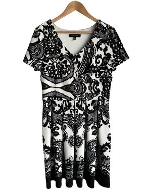 Jolibel Baroque Damask Print Fit and Flare Dress Sz 10 Black White Spring Summer